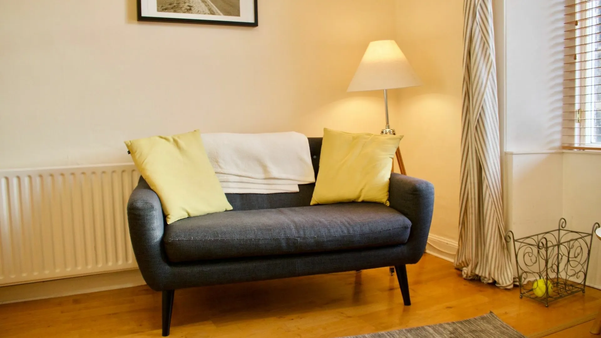 アパート 2 Bedroom Stockbridge Flat エディンバラ イギリス